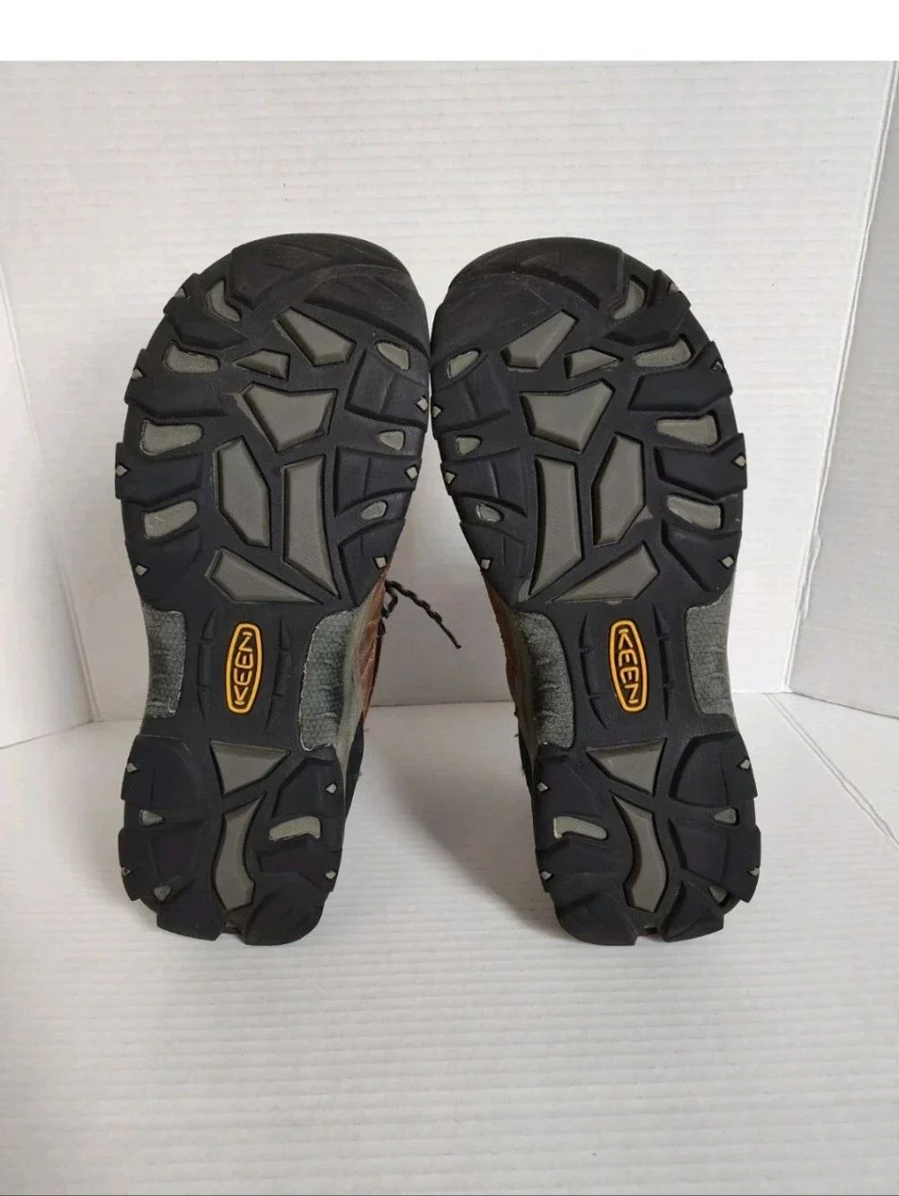 Keen Gypsum Mens 10.5 Brown Leather Hiking Boots Waterproof Mid Height Trail
